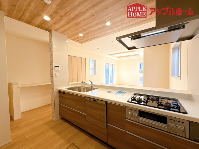 [新築住宅] 鶴ヶ島市鶴ヶ丘 全1棟の前面道路含む現地写真