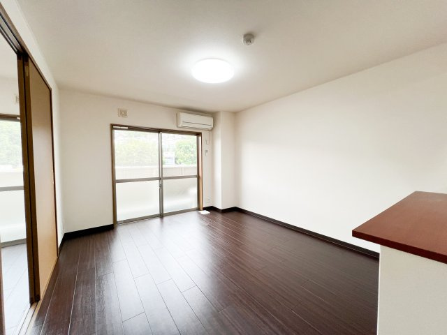 グランビューの居間・リビング