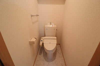 【トイレ】 | Ｂｒｅｚｚａ | もちろん温水洗浄暖房便座です