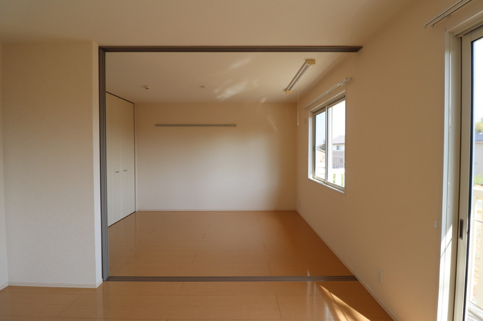 グランド メゾン Bの洋室|南側洋室