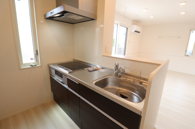 【キッチン】 | soavino（ソアヴィーノ） Ａ | 対面式システムキッチン（3口ＩＨ、グリル、浄水器付）