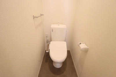 【トイレ】 | soavino（ソアヴィーノ） Ａ | もちろん温水洗浄暖房便座です