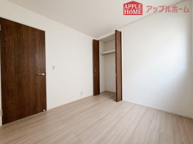 [新築住宅] 東松山市松山町3丁目 全4棟の洋室|２階居室は全室収納あり！たっぷりある収納活用でお部屋もキレイを保てます♪