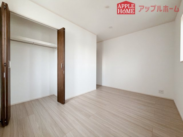 [新築住宅] 東松山市松山町3丁目 全4棟の洋室|２階居室は全室収納あり！たっぷりある収納活用でお部屋もキレイを保てます♪