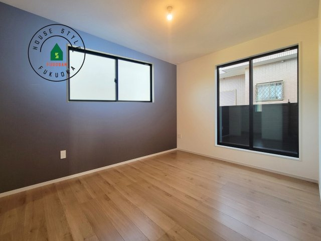 福岡市早良区内野５丁目第1-3棟（3号棟）の内観：施工例|主寝室には収納力に優れたクローゼットがありますので、お部屋もすっきり片付きます。