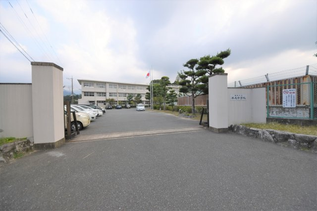 福岡市早良区内野５丁目第1-3棟（3号棟）の周辺|早良中学校