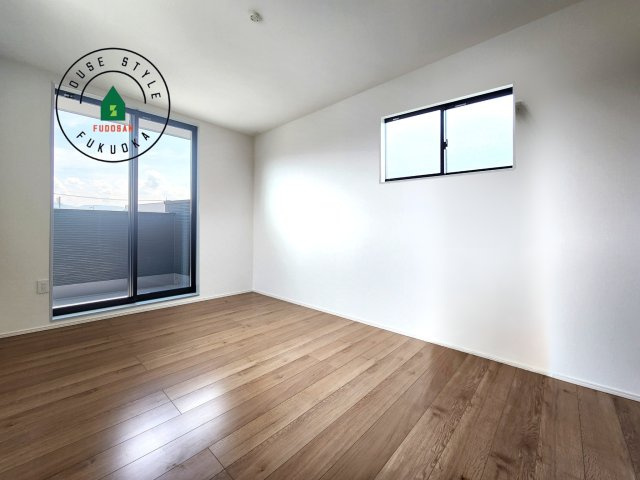 糸島市前原北４丁目第3-1棟（1号棟）の内観：施工例|主寝室には収納力に優れたクローゼットがありますので、お部屋もすっきり片付きます。