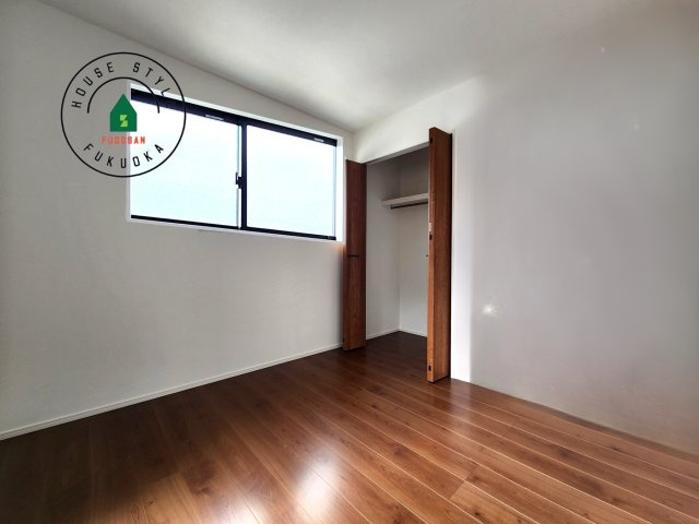 糸島市前原北４丁目第3-1棟（1号棟）の内観：施工例|柔らかい陽光が差し込む明るいお部屋を演出する設計。彩光の取れる窓が気持ちの良いお部屋を創り上げます。