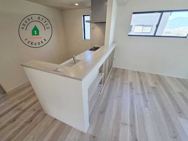 糸島市前原北４丁目第3-1棟（1号棟）の内観：施工例|キッチンから立ち込める香りが今日の料理を期待させます。