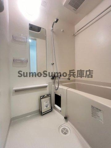 プレサンス神戸セレスティアの浴室|きれいなお風呂です