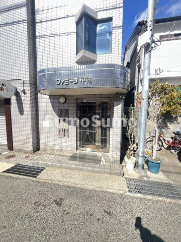 ファミーラ甲南のエントランス|毎日通るエントランスはこのようになっています