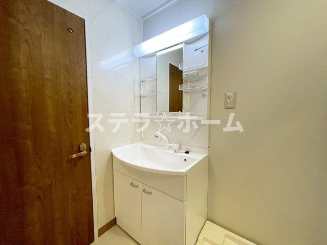 山手台4 中古テラスハウスの独立洗面台|独立洗面化粧台付き