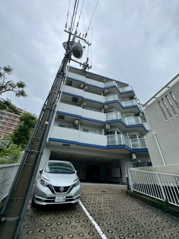 ヒルバレー妙法寺駅前の外観