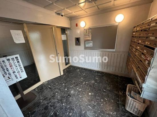 パラツィーナ立花のエントランス