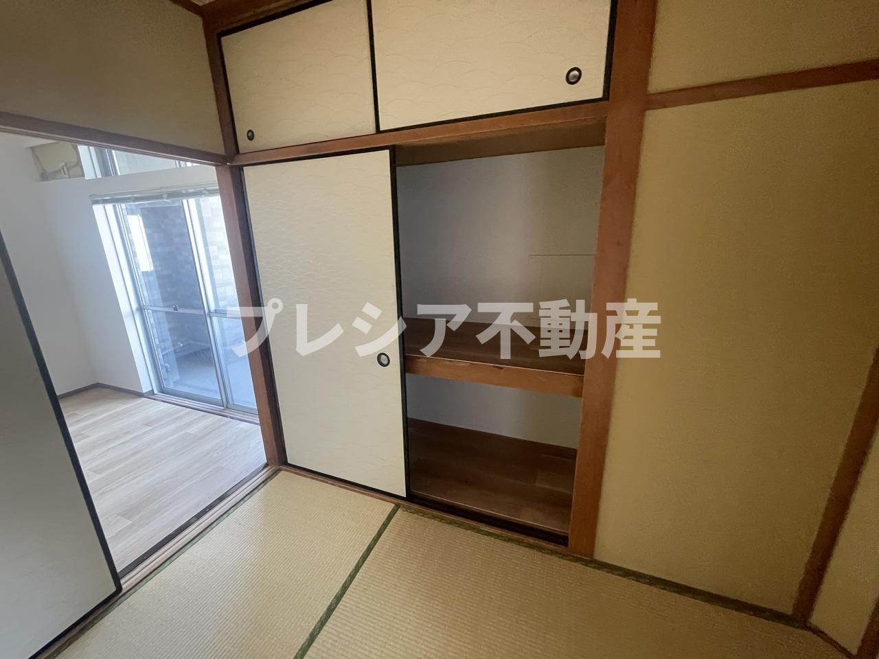 奥野ビルの和室