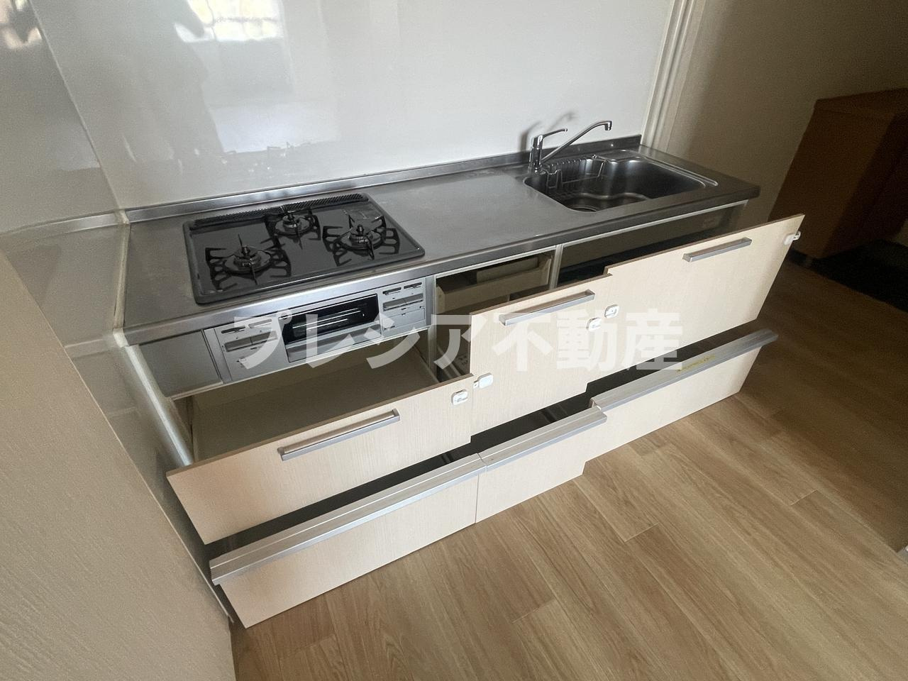 奥野ビルのキッチン