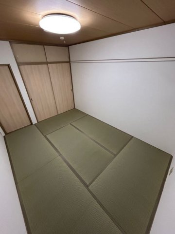 ビーラインミフネ1号館の和室