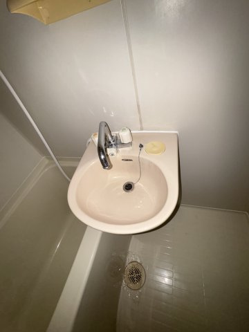 フリックコート荒田の洗面所