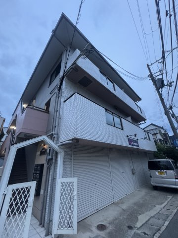 フリックコート荒田