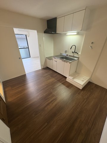 フリックコート荒田の居間・リビング|こちらの居間で趣味の時間をお楽しみください