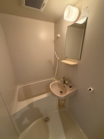 ファーストマンションの浴室