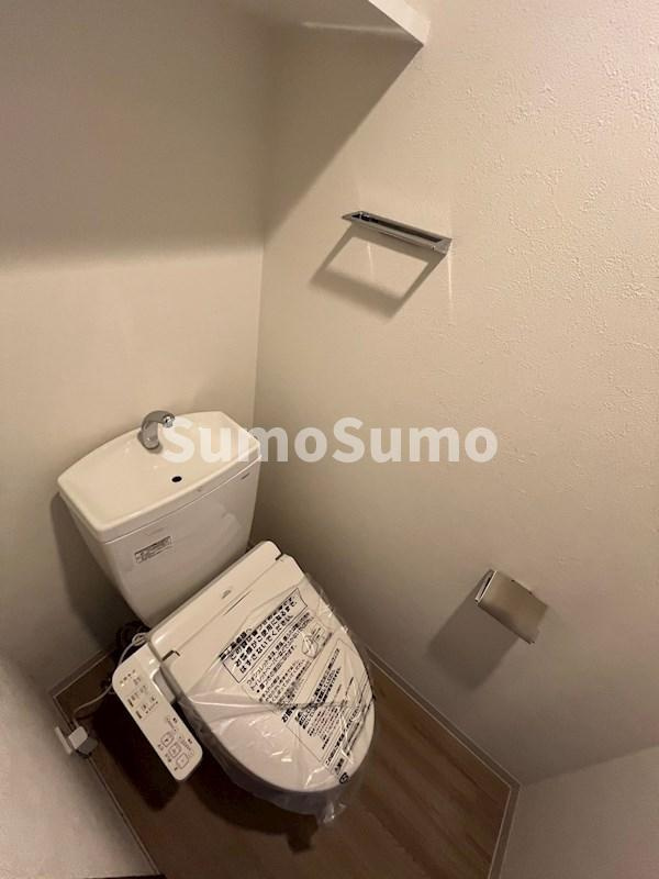 プレサンス神戸水木通ルミエスのトイレ|落ち着いたトイレです