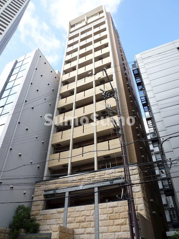 プレサンス三宮花時計前の外観