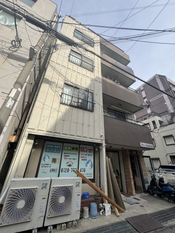 フルール新開地の外観