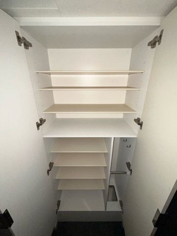 プレサンス神戸水木通ルミエスの収納