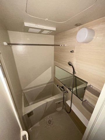 プレサンス神戸水木通ルミエスの浴室