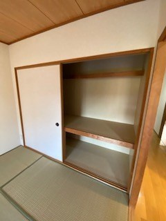 フォリア岡本