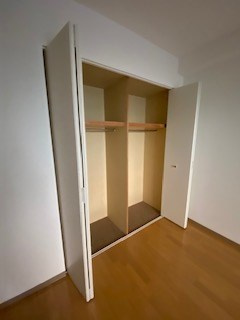フォリア岡本