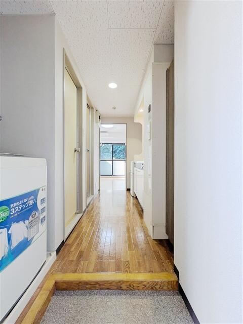 川崎市麻生区上麻生６丁目の賃貸マンションの玄関