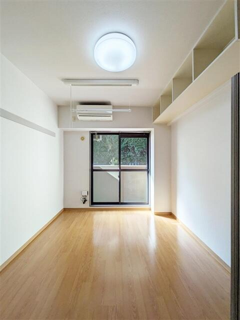 川崎市麻生区上麻生６丁目の賃貸マンションの居間・リビング