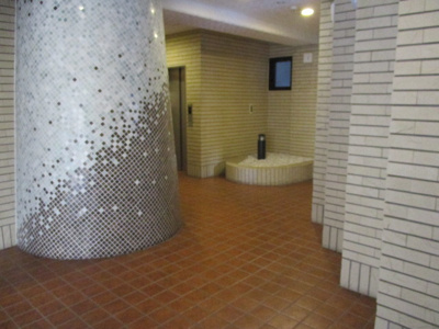 【エントランス】 | エスティライフ新大阪 | エントランスロビーです