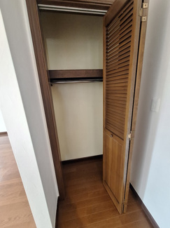 【収納】 | 夙川　殿山町　貸戸建 | 主寝室横の収納スペースです