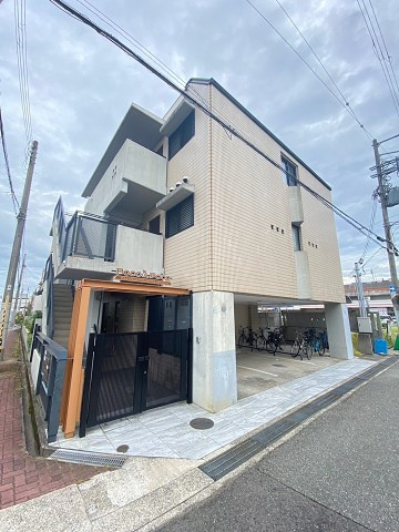 ポコアポコさくら夙川メゾンのエントランス