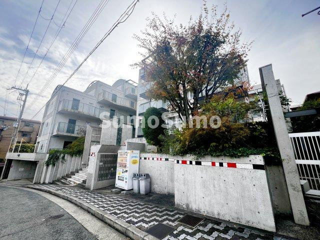 ホープ芦屋の外観