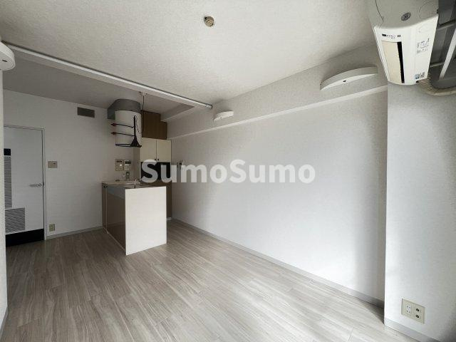 ホープ芦屋の居間・リビング