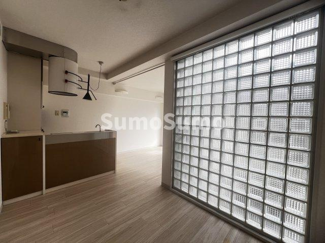 ホープ芦屋の居間・リビング