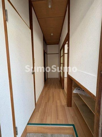 メゾン西山町の玄関|ゆったりとした玄関です