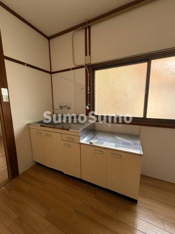 メゾン西山町のキッチン|きれいなキッチンです
