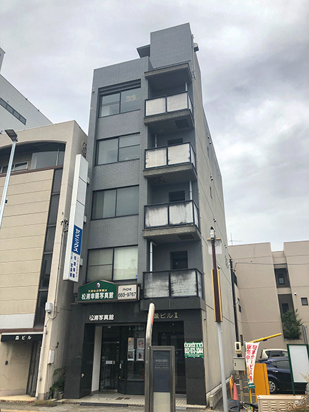 鍋進ビルⅡの外観