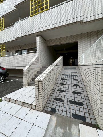 マインドパレス須磨浦のエントランス