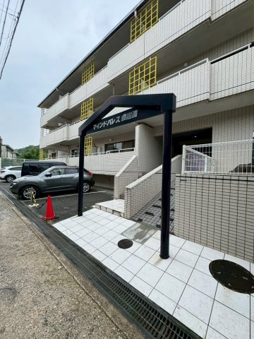 マインドパレス須磨浦のエントランス
