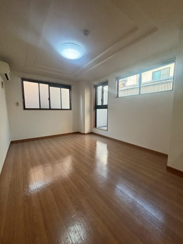 ユートピアの居間・リビング