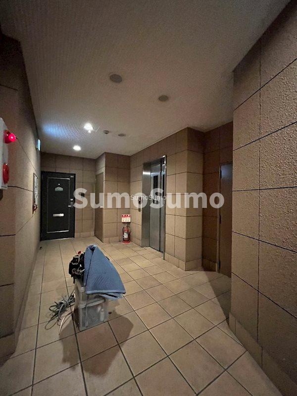 ユートピアのロビー|ゆとりのあるロビーです