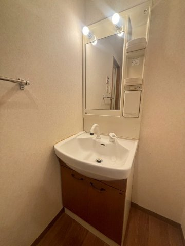 ユートピアの洗面所