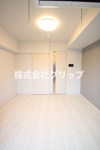 RELUXIA横濱吉野町Ⅲの居間・リビング