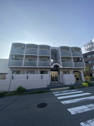 メゾン・ド・エコールの外観
